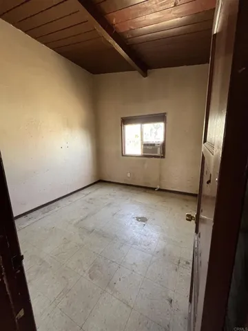 1035 S 39th Street, San Diego, California 92113