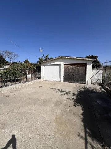 1035 S 39th Street, San Diego, California 92113