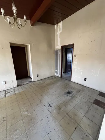 1035 S 39th Street, San Diego, California 92113