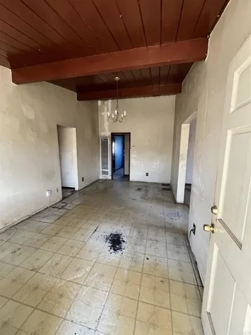 1035 S 39th Street, San Diego, California 92113