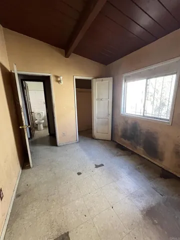 1035 S 39th Street, San Diego, California 92113