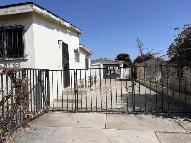 1035 S 39th Street, San Diego, California 92113