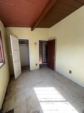 1035 S 39th Street, San Diego, California 92113