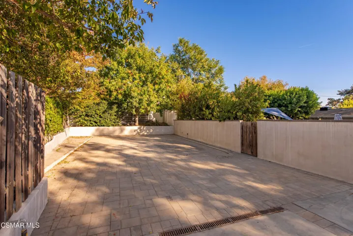 6230 Chesebro Rd Agoura Hills-134