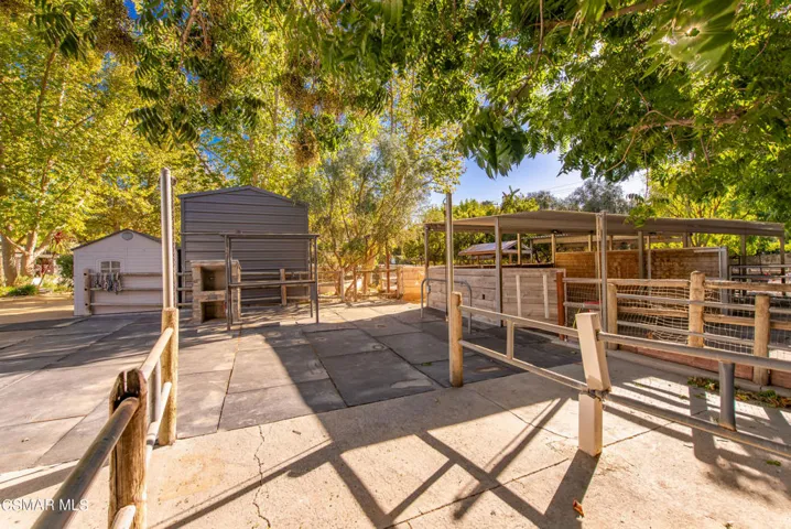6230 Chesebro Rd Agoura Hills-130