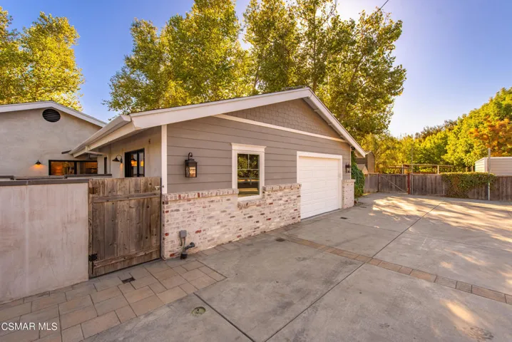 6230 Chesebro Rd Agoura Hills-136