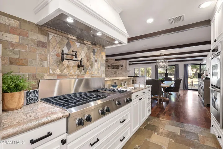 6230 Chesebro Rd Agoura Hills-49