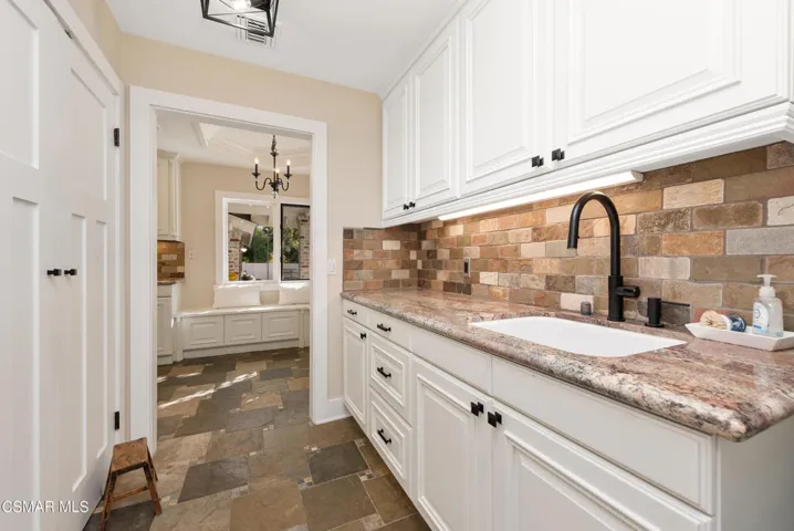 6230 Chesebro Rd Agoura Hills-56