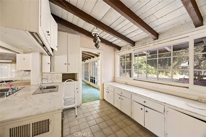 1128 N Crestview Drive, Fullerton, California 92833