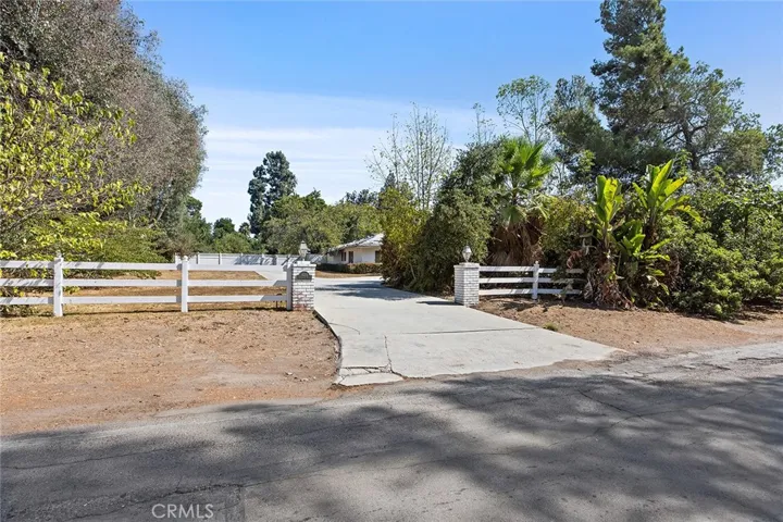 1128 N Crestview Drive, Fullerton, California 92833