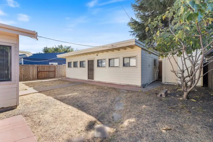 1055 Santa Ana Street, San Lorenzo, California 94580