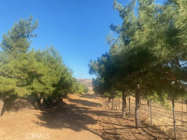 14505 Estelle Mountain Road, Perris, California 92570