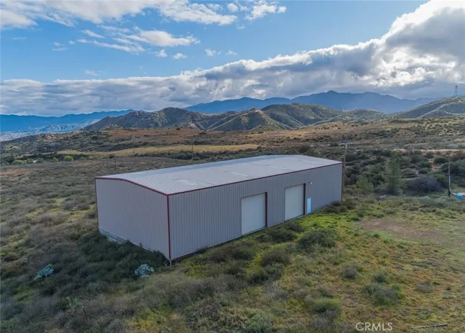 14505 Estelle Mountain Road, Perris, California 92570