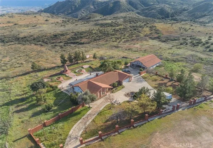 14505 Estelle Mountain Road, Perris, California 92570