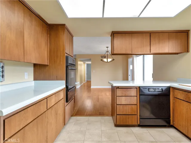 large kitchen - tenant must provide their own kitchen refrigerator