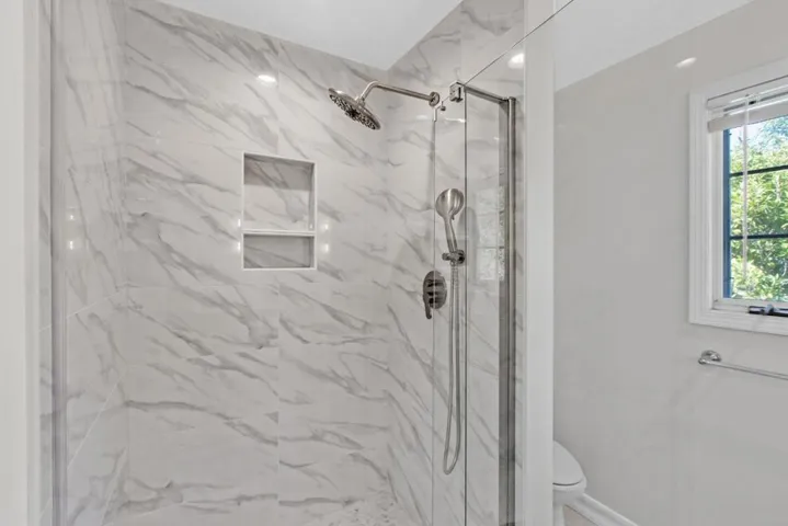15214 Bellecourt, Saratoga, California 95070