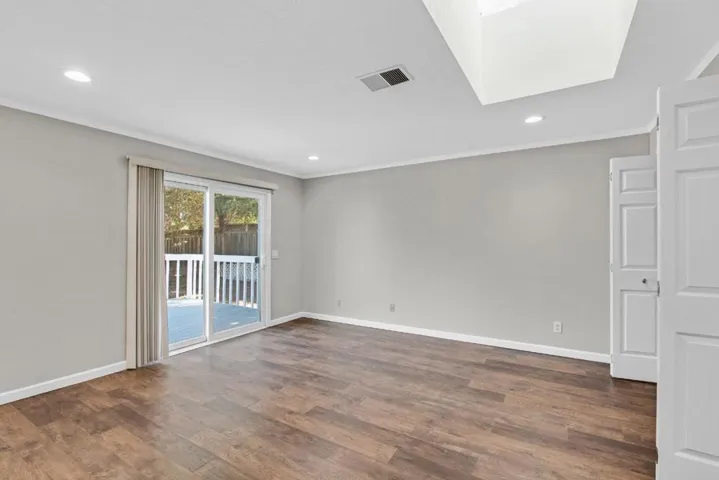 15214 Bellecourt, Saratoga, California 95070