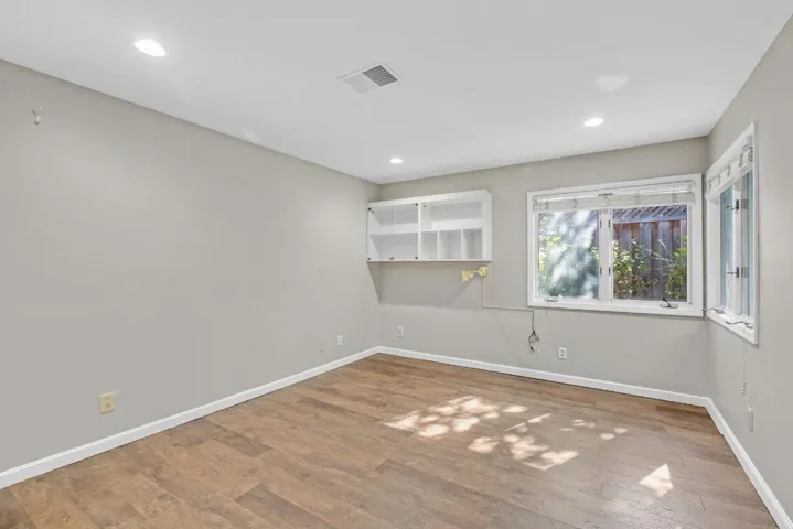 15214 Bellecourt, Saratoga, California 95070