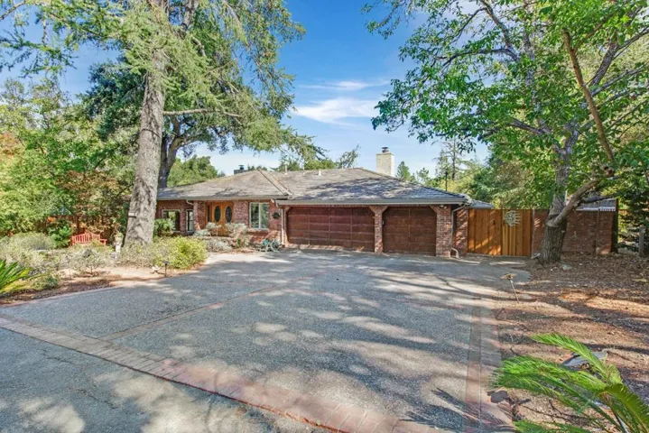 15214 Bellecourt, Saratoga, California 95070