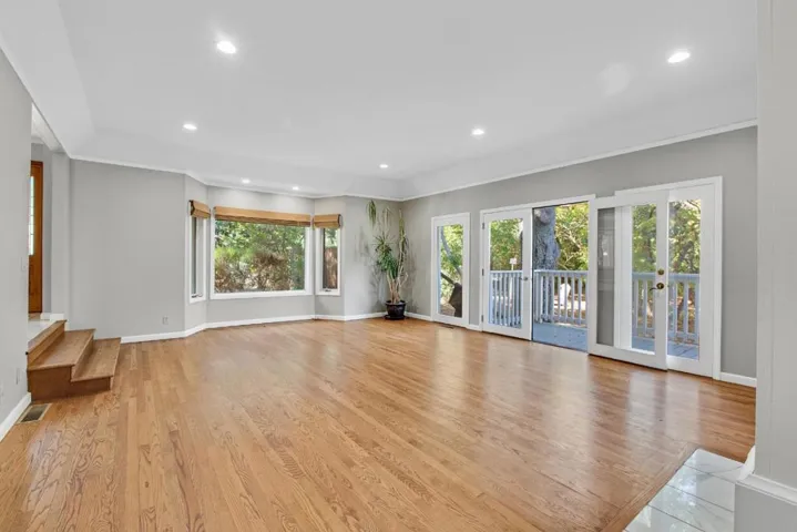 15214 Bellecourt, Saratoga, California 95070