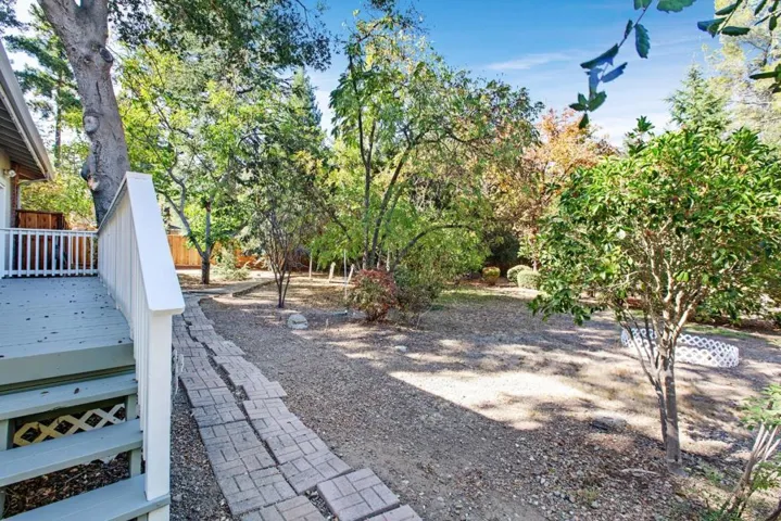15214 Bellecourt, Saratoga, California 95070
