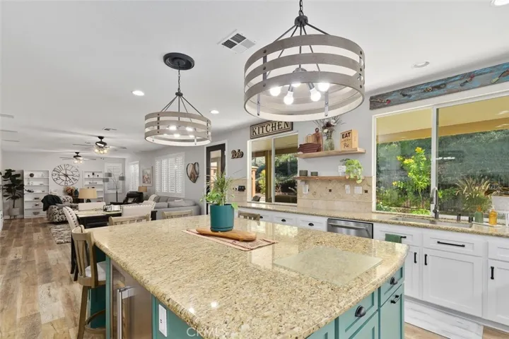 43064 Noble Court, Temecula, California 92592