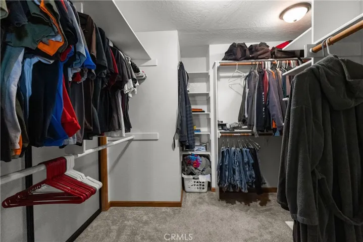 15901 Acoma Road, Apple Valley, California 92307