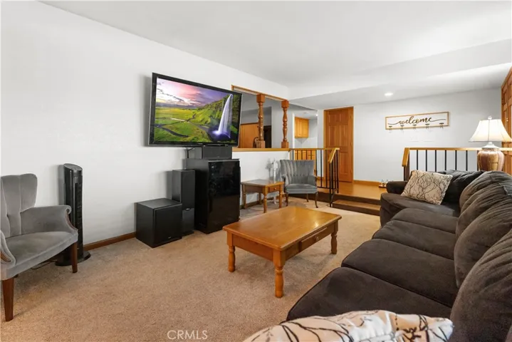 15901 Acoma Road, Apple Valley, California 92307