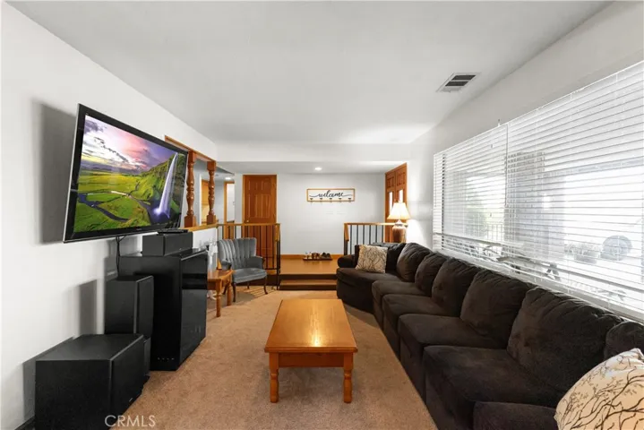 15901 Acoma Road, Apple Valley, California 92307