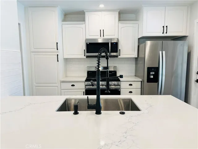 7320 Mclaren Avenue, West Hills, California 91307