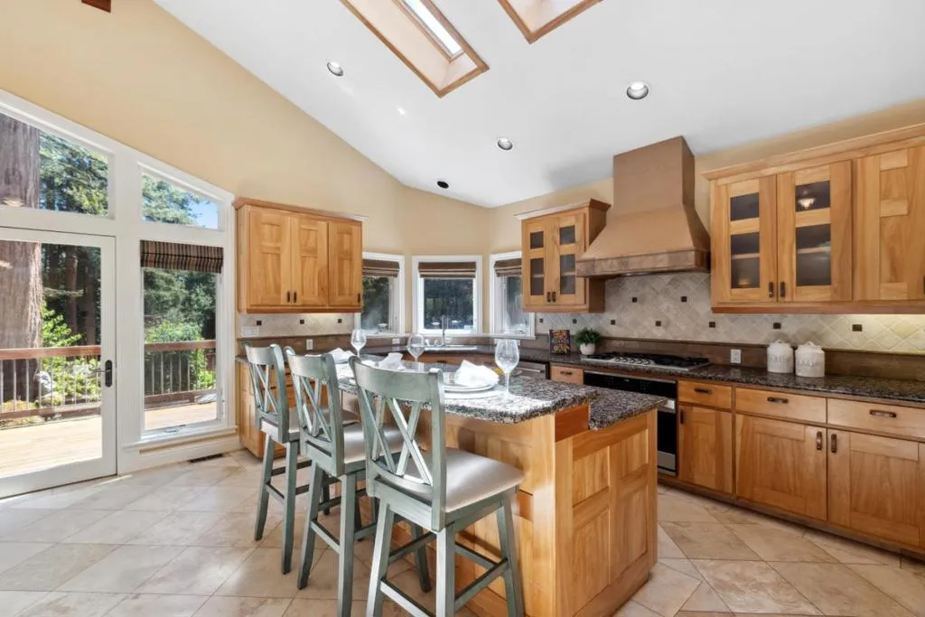 674 Mountain View Drive, Ben Lomond, California 95005 home-pic-3