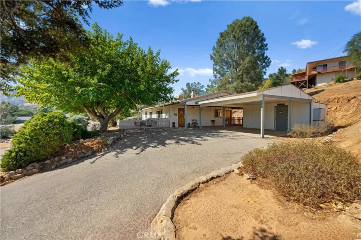 480 Sierra Vista Drive, Wofford Heights, California 93285