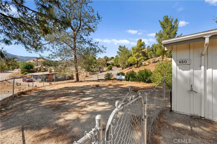 480 Sierra Vista Drive, Wofford Heights, California 93285
