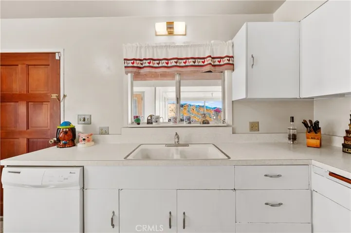 480 Sierra Vista Drive, Wofford Heights, California 93285