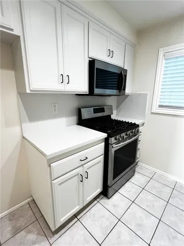 18647 Oriente, Yorba Linda, California 92886