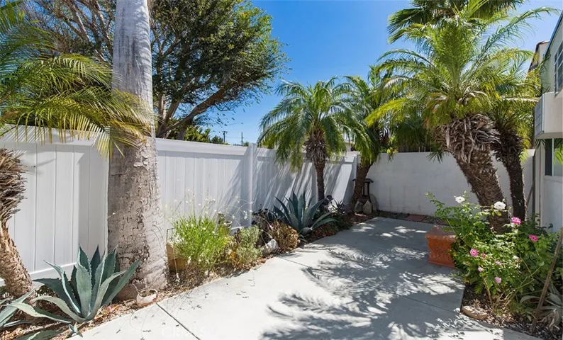 18647 Oriente, Yorba Linda, California 92886