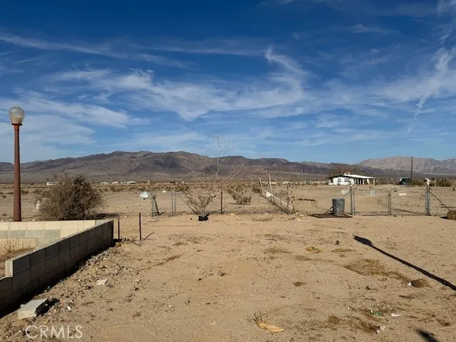 81821 Virginia Road, 29 Palms, California 92277 home-pic-6
