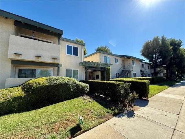 10636 Woodley Avenue 50, Granada Hills, California 91344