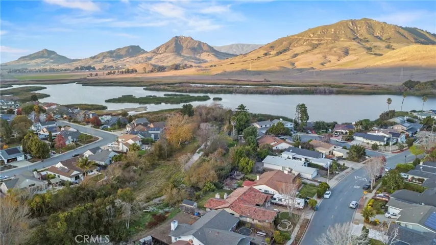 1195 Oceanaire Drive, San Luis Obispo, California 93405