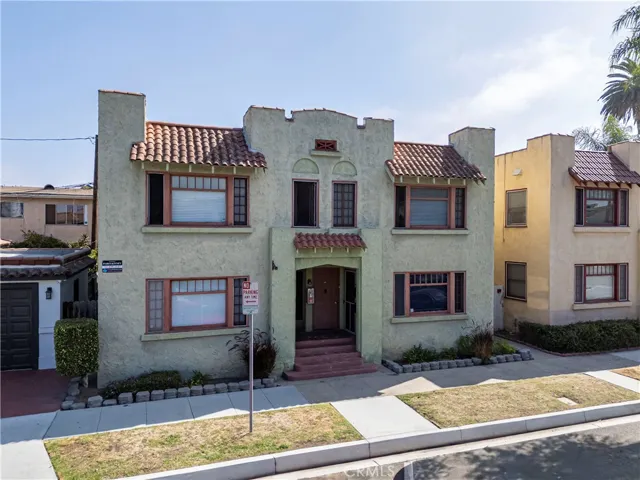 260 Cerritos Avenue, Long Beach, California 90802