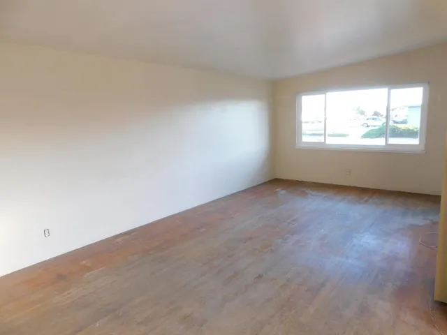 827 Lemos Avenue, Salinas, California 93901