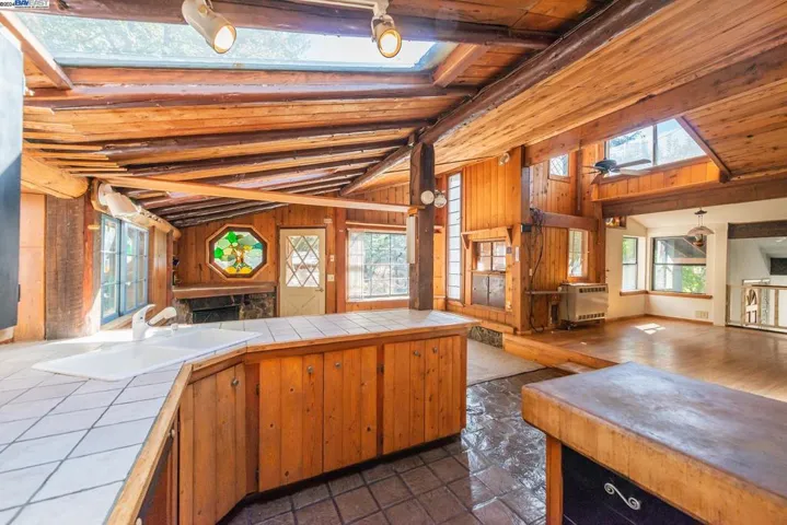 751 Mule Gulch Road, Douglas City, California 96024
