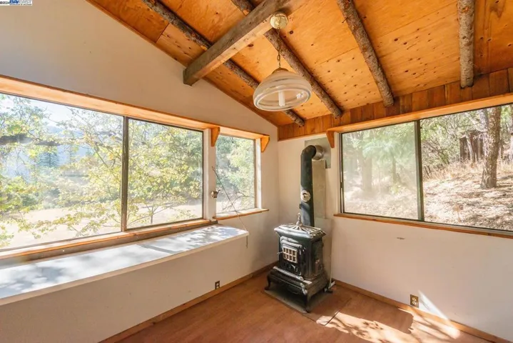 751 Mule Gulch Road, Douglas City, California 96024
