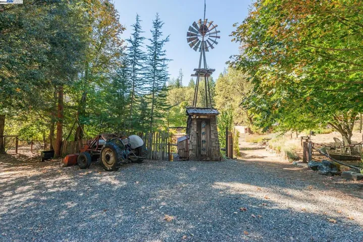 751 Mule Gulch Road, Douglas City, California 96024