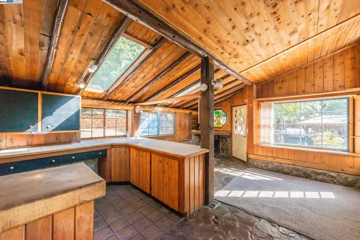 751 Mule Gulch Road, Douglas City, California 96024