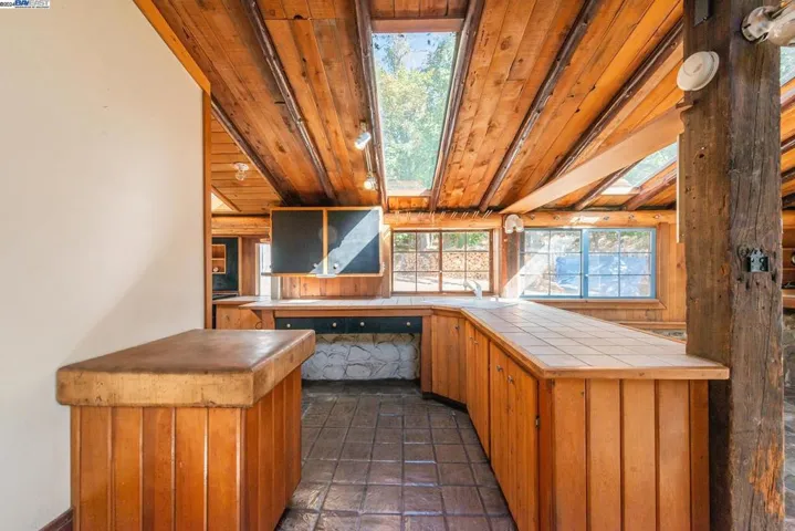 751 Mule Gulch Road, Douglas City, California 96024