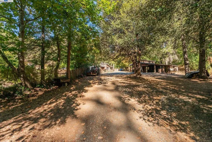 751 Mule Gulch Road, Douglas City, California 96024