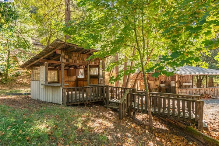 751 Mule Gulch Road, Douglas City, California 96024