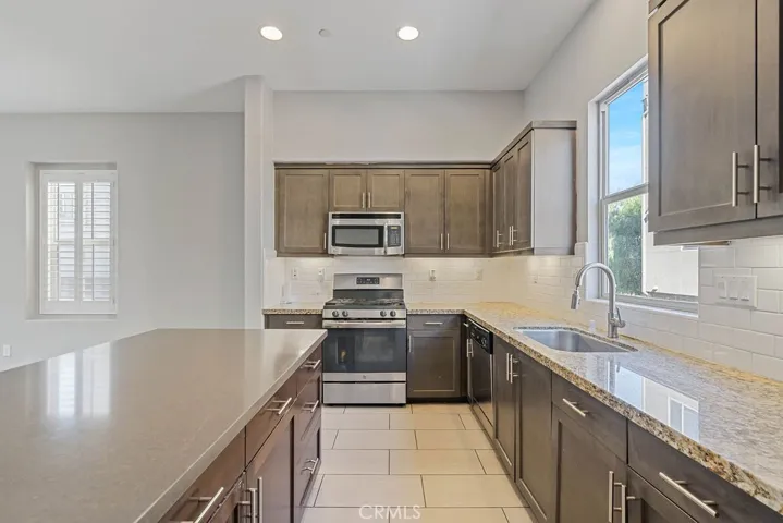 720 Chandler Walk, Upland, California 91786