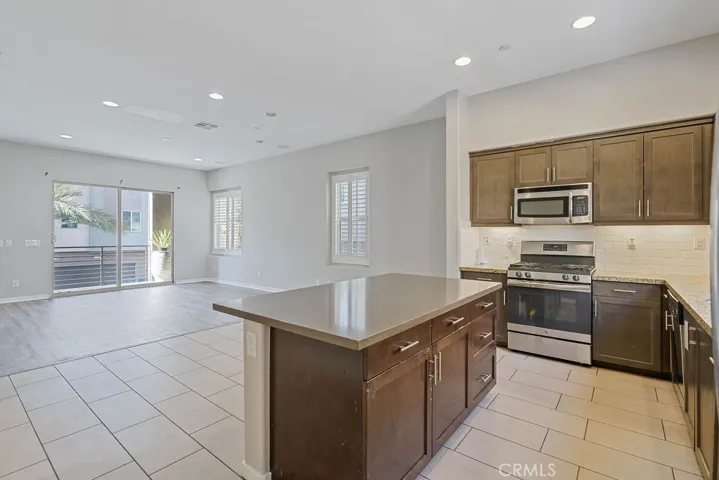720 Chandler Walk, Upland, California 91786
